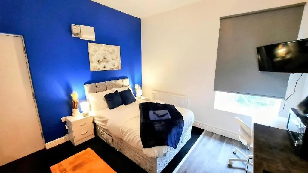 Premier Nottingham Studios - Burford Road 0*,
