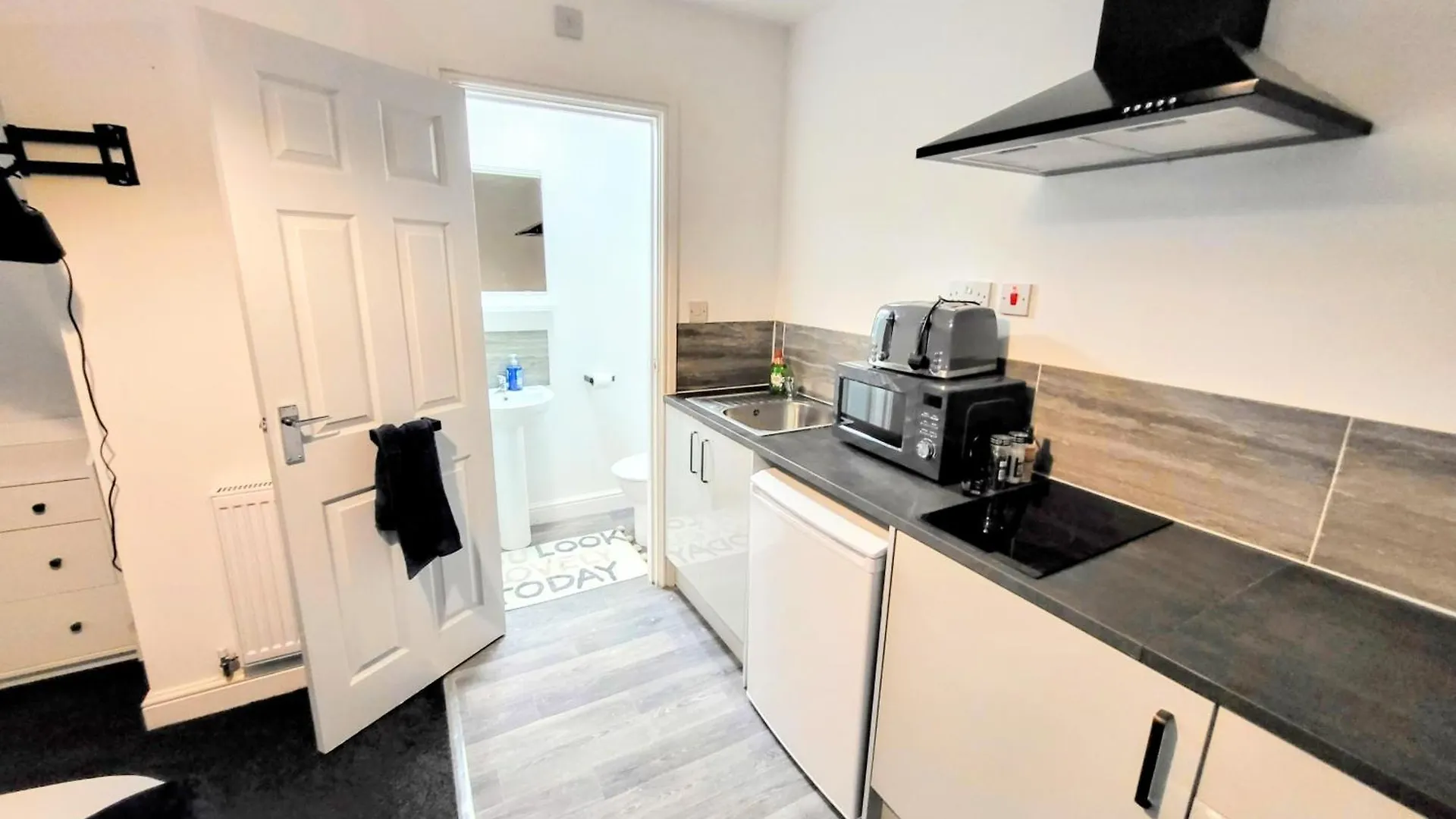 Premier Nottingham Studios - Burford Road